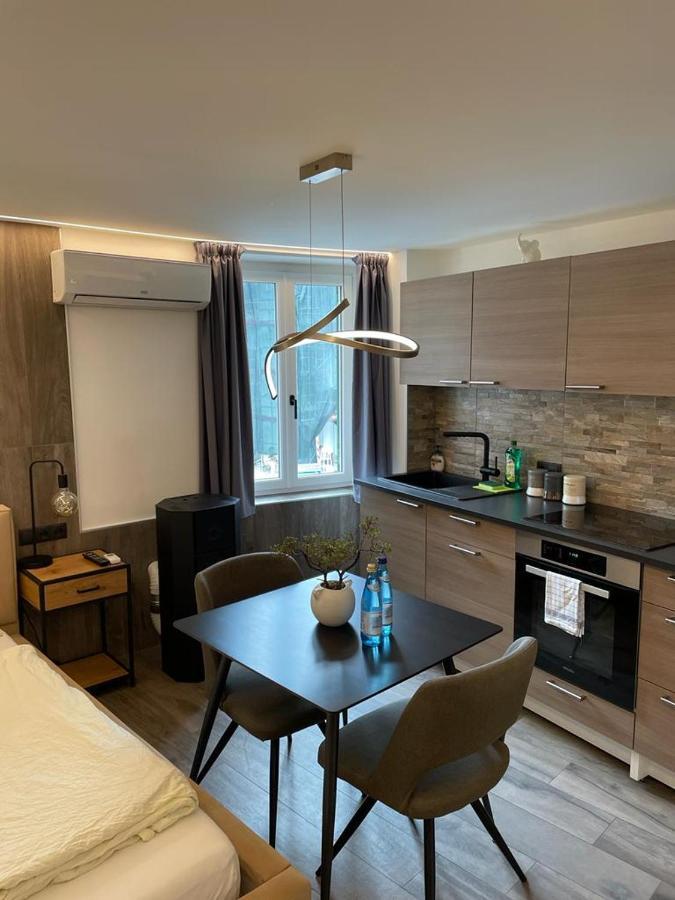 Flow Apartments Trogmann Living - Open Space Мерано Экстерьер фото